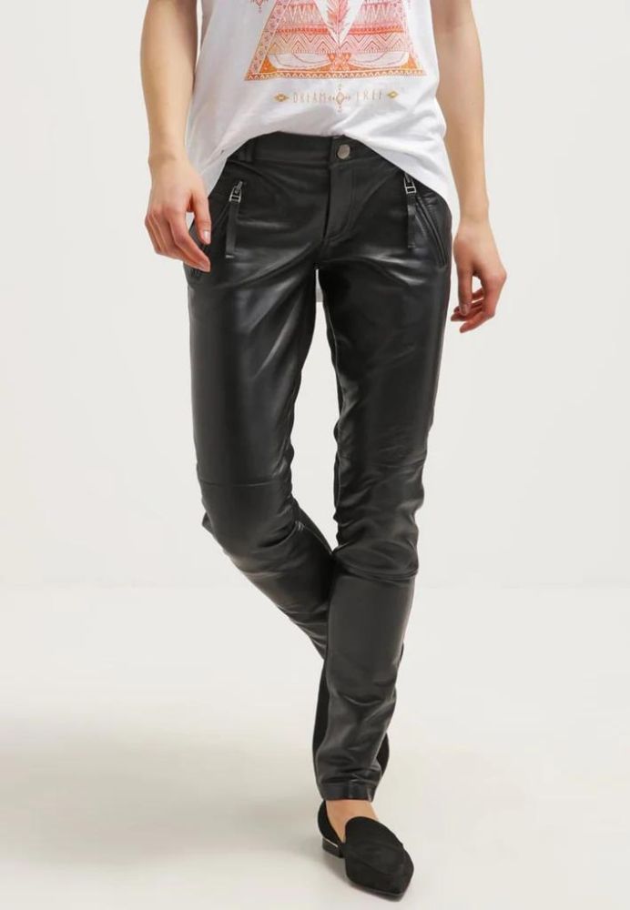 GIVENCHY CASUAL LEATHER PANTS